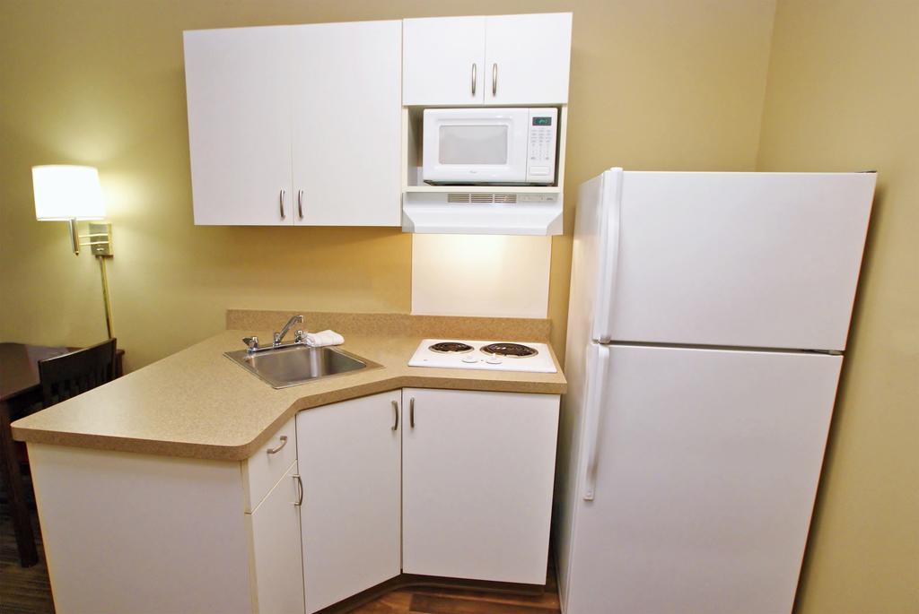 Extended Stay America Suites - Seattle - Northgate Екстериор снимка