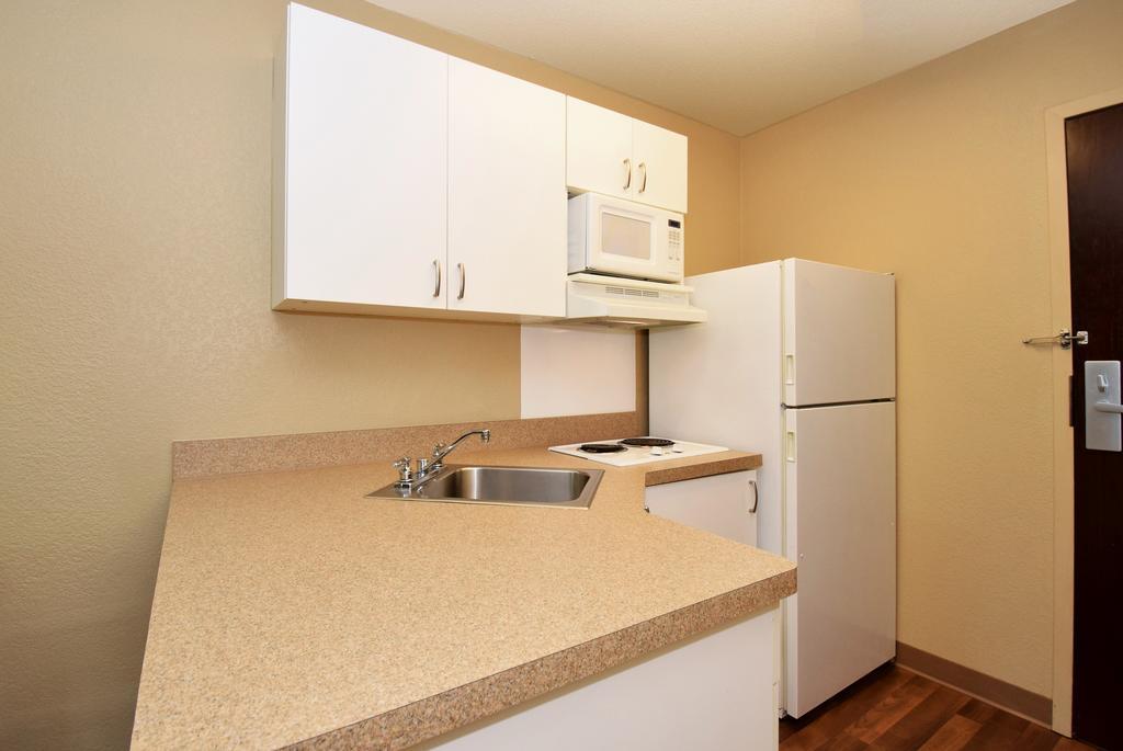 Extended Stay America Suites - Seattle - Northgate Екстериор снимка
