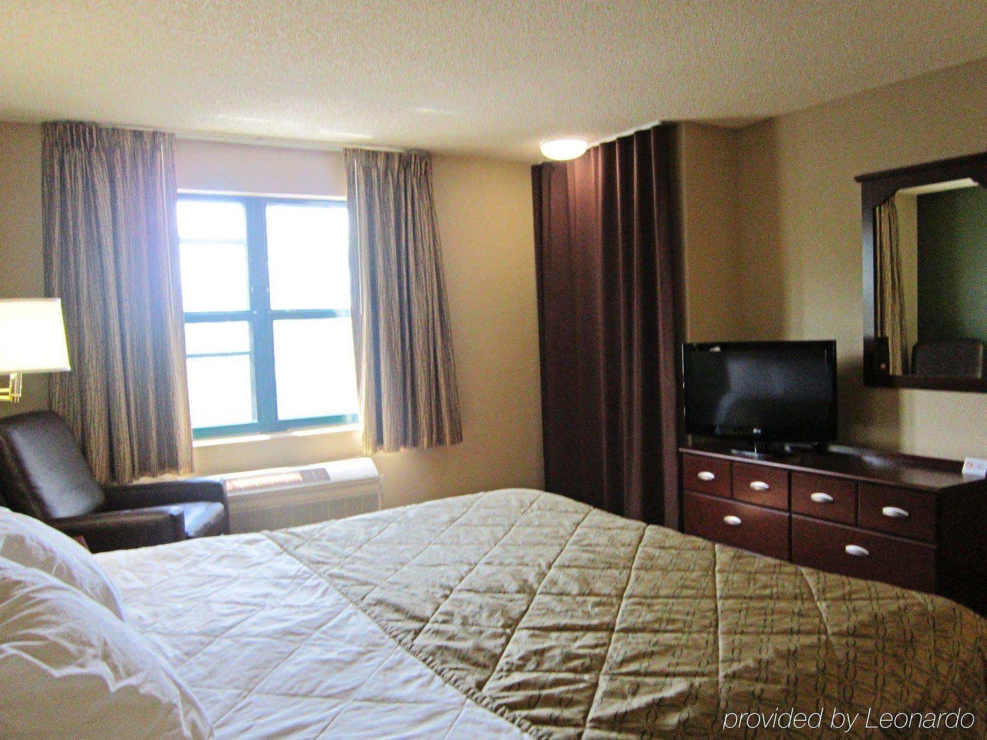 Extended Stay America Suites - Seattle - Northgate Екстериор снимка